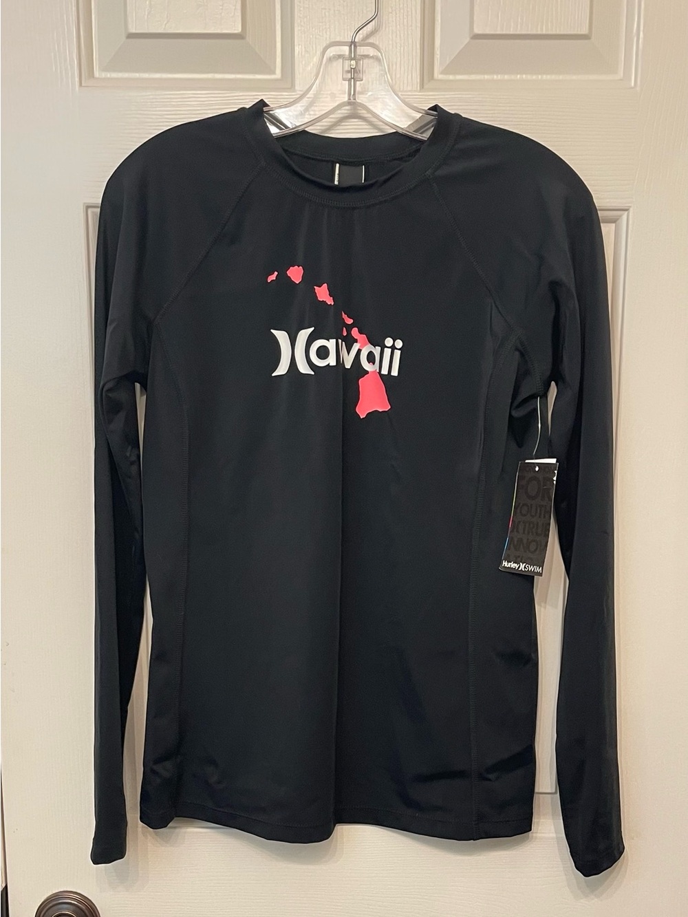Hurley Hawaii Long Sleeve Black Rash Guard with Pink Island design. Juniors XL